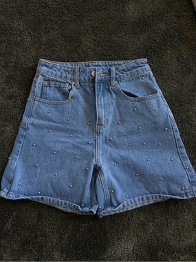 High-Waisted Blue Studded Denim Shorts